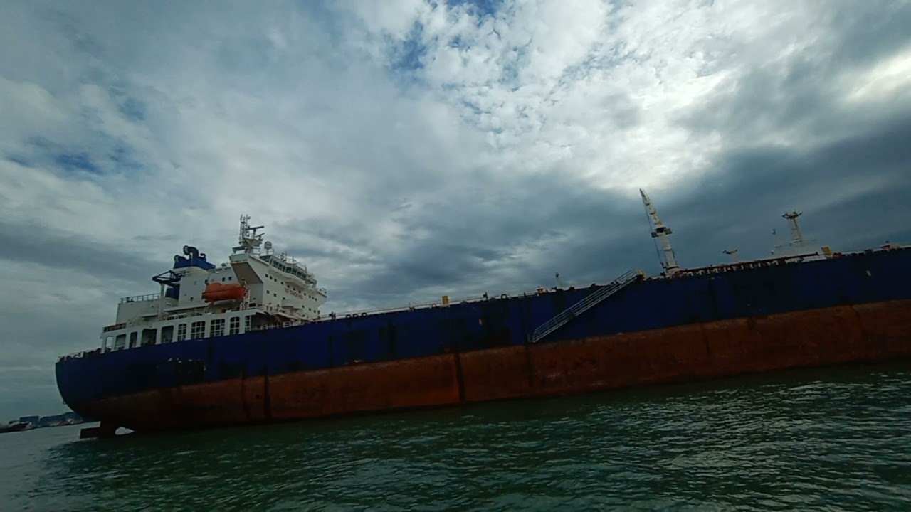 Ship in Port SINGAPORE (PSA) "LAFAYETTE BAY"