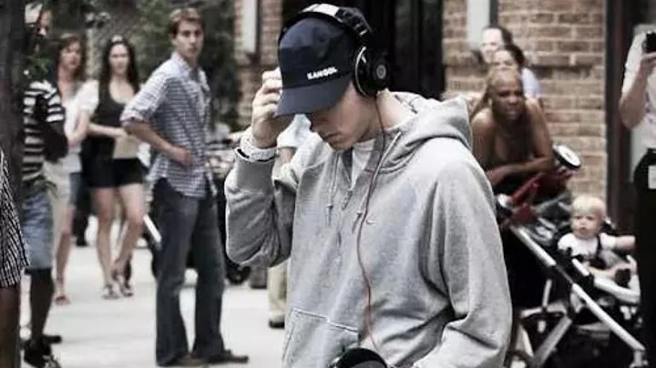 When Eminem Goes Out in Public - DayDayNews
