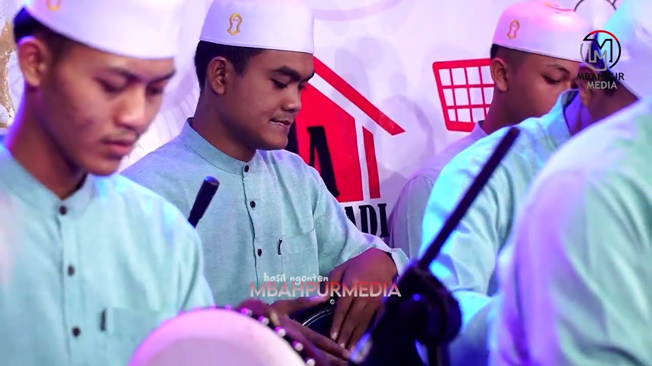 YANG PALING DICARI !! 😀 SHOLAWAT PEMBUKA GANDRUNG NABI TERBARU VOCAL BY KANG RICKZA