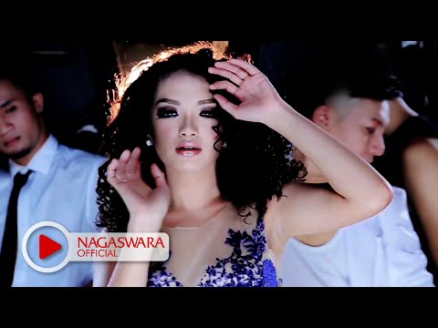 Zaskia Gotik - Cukup 1 Menit Remix Version (Official Music Video NAGASWARA) #music