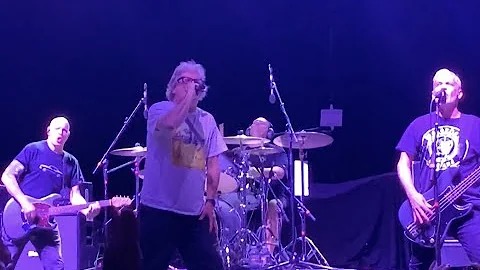 Descendents Live in Denver "Clean Sheets" 2022