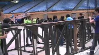 Countdown to Spring Sing 2009: Stage Crew