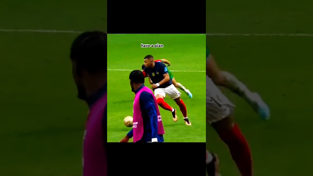 Why Kylian Mbappé is UNSTOPPABLE ⚡ | Tactical Analysis #KylianMbappe #FootballAnalysis #SoccerSkills