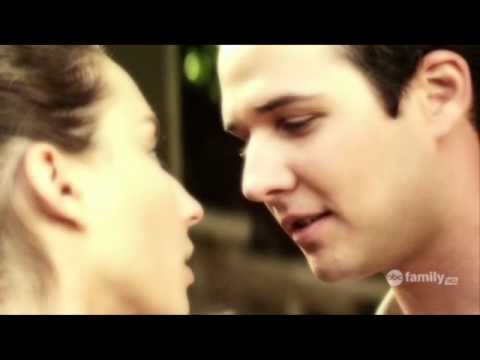 Spencer & Ian (Melissa's boyfriend) - Kiss