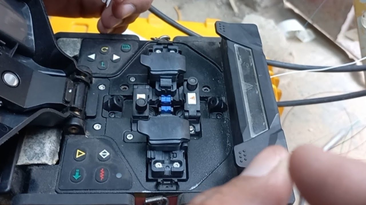 Pt650 Splice Machine SPLICE MACHINE SERVICE - YouTube