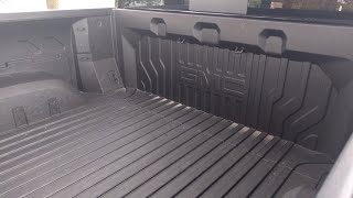 GMC Sierra CarbonPro | Carbon Fiber Truck Bed Is The Best Way to Stunt on Other Truck Owners