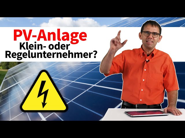 Hinweischild für PV-Anlage und Batteriespeicher