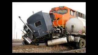 Amazing Train Wreck Into Gasoline Tanker.