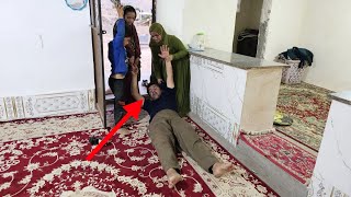 Download Lagu Ali's anger at Afsaneh and his cameraman for taking the document from him MP3 Download Lagu Ali's anger at Afsaneh and his cameraman for taking the document from him MP3