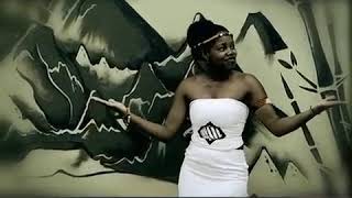 Dj Qness Ft Oluhle  Fugama Unamathe