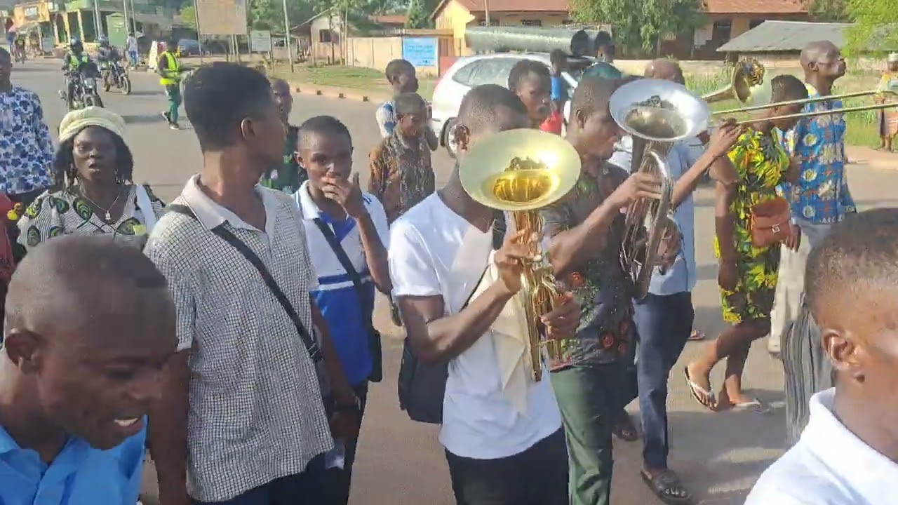 CARAVANE À TRAVERS LA VILLE DE KPALIME. Jr3 / CONVENTION DE PAQUES.
