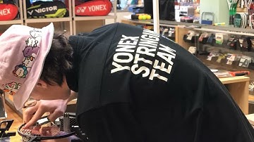 Time Lapse: How to String a Nanoflare 800 Badminton Racquet