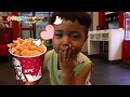 萌娃開車去KFC？到底發生什麼事情啦！小伶玩具 | Xiaoling toys