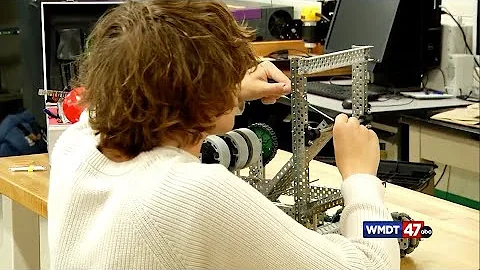 The Brightside Inside The Robotics Club || WMDT