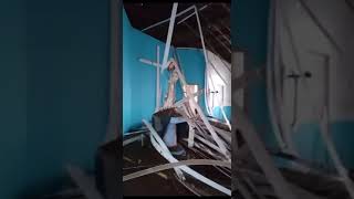 Em Roca Sales, RS, Nossa Senhora dos Navegantes ficou de pé quando o ciclone arrasou a cidade