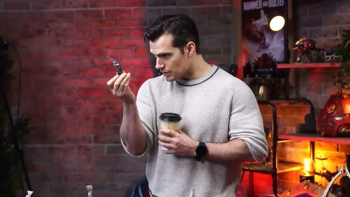 Henry Cavill Visits Warhammer World - YouTube