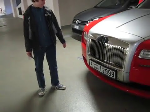 rare-multicolor-rolls-royce-phantom-360-degrees-walk-around-the-car