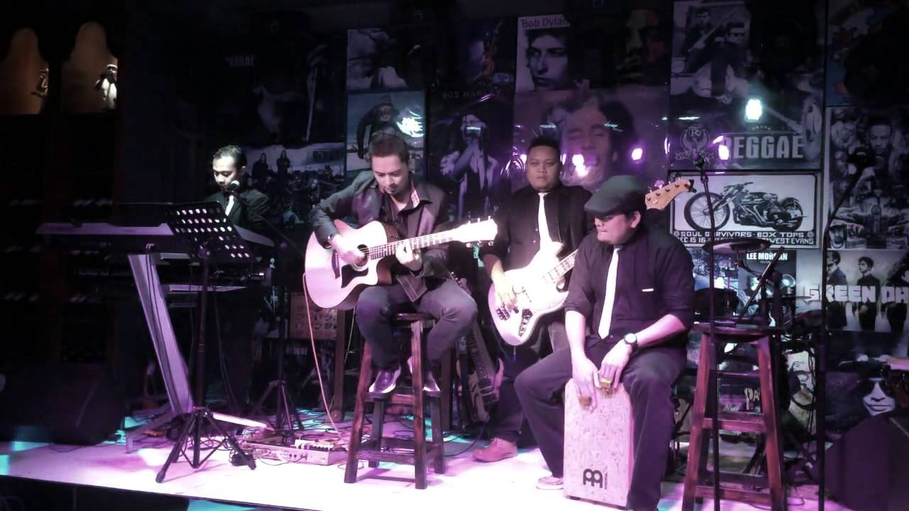 MOTION BAND AT REGGAE BAR YouTube