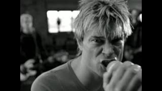 Die Toten Hosen // „Steh auf, wenn du am Boden bist“  [Offizielles Musikvideo]