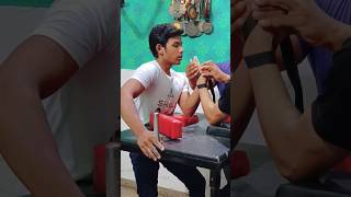 Arm wrestling with a strong boy || Toproll ||#armwrestling #motivation #ytshorts #viral #armsport