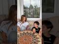 Мой сын пытается УГАДАТЬ национальности людей ЖЕНСКОГО РОДА😂😂