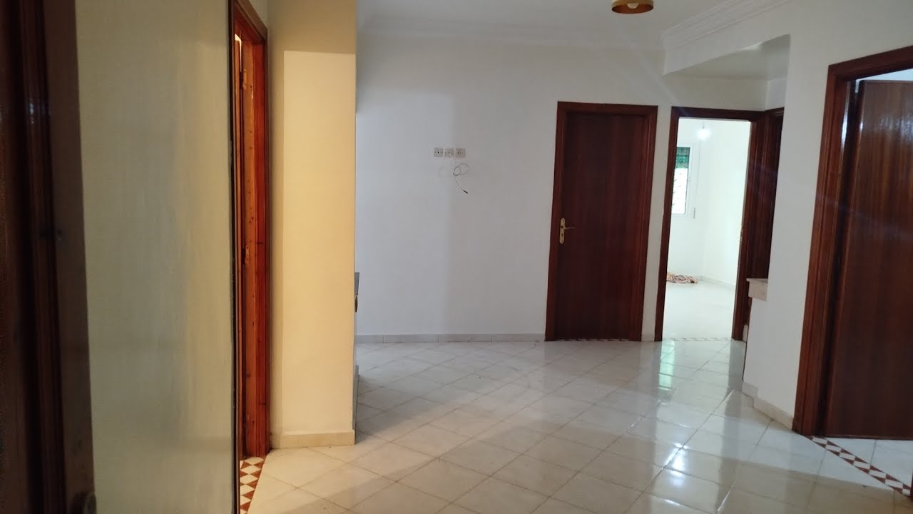 عاااجل🔔 شقة للبيع في الدار البيضاء📌 لظروف مستعجلة الطابق الأول 📢ثلاثة الغرف وصالون حي البركة✅