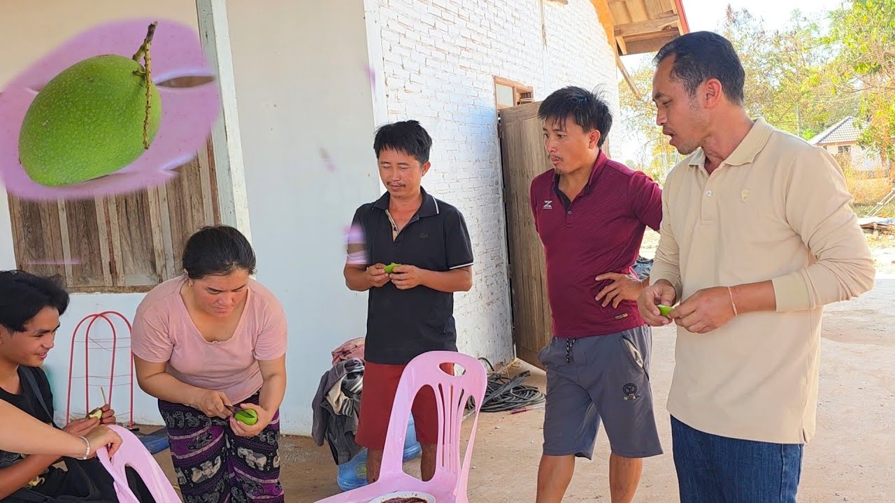 Noj qaub nram nroog qab tas tas