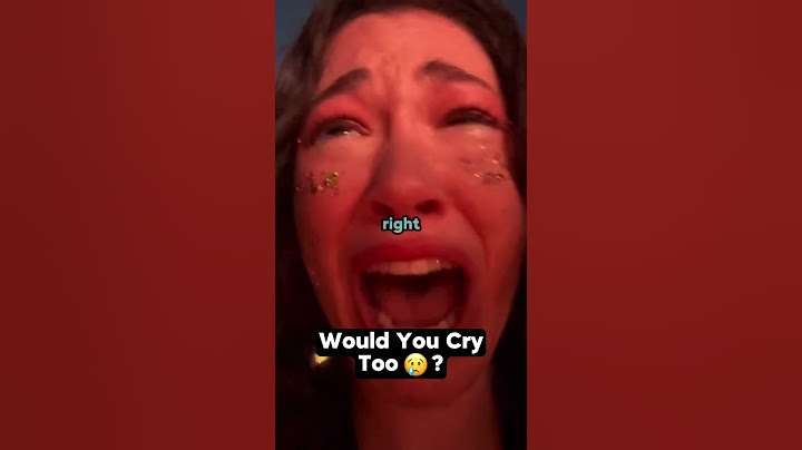 Billie Eilish HURT Her Own FAN..!
