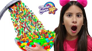 María Clara y JP en la mágica ducha de M&amp;M&#39;s y otros cuentos para niños