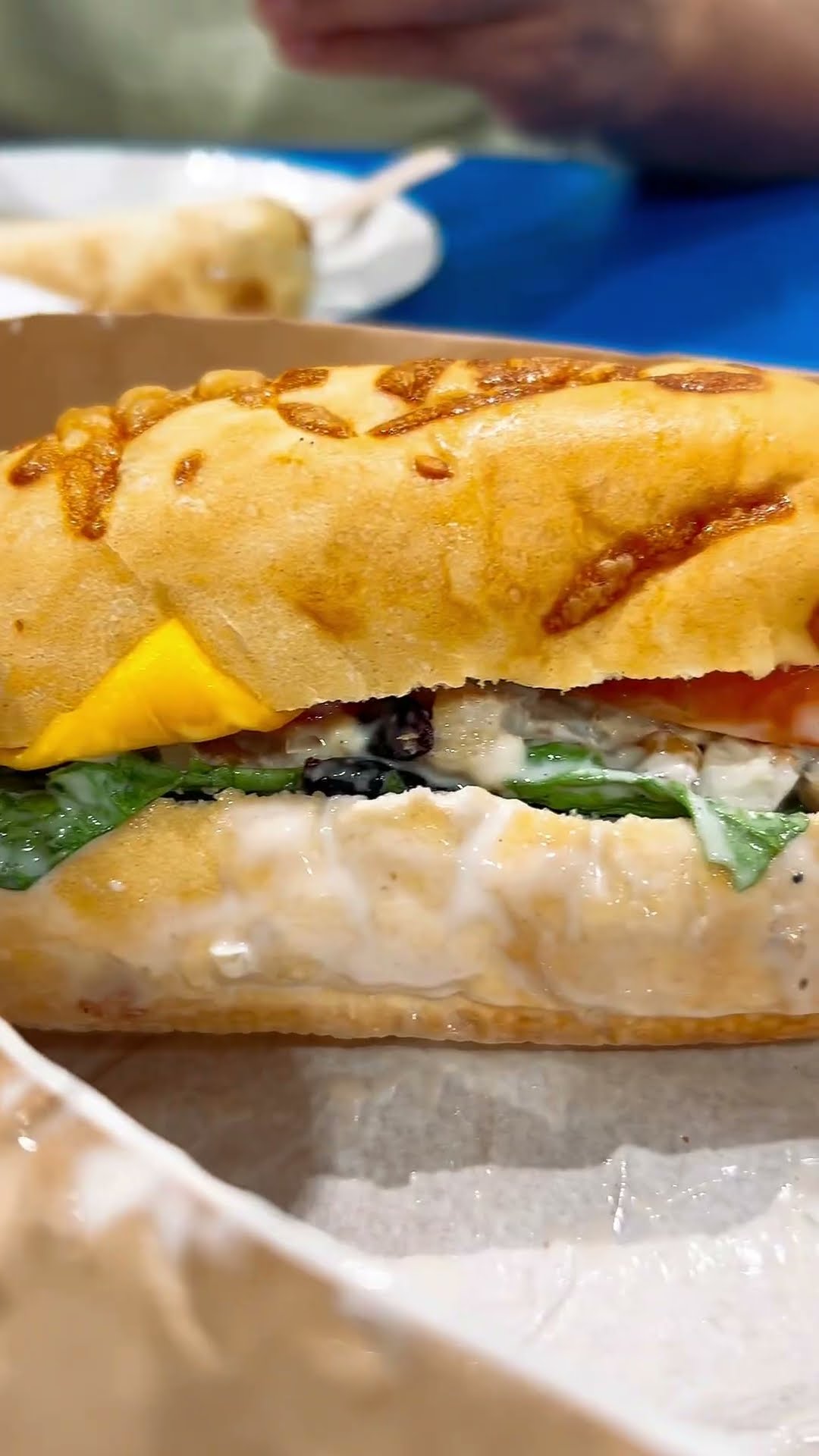 DELISH CHICKEN CRANBERRY WALNUT SANDWICH🍔 #shortvideo #food