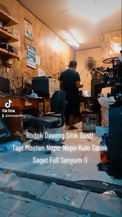 Rodok Doyong Sitik GustiTapi Mboten Nopo-Nopo Kulo TasekSaget Full Senyum :)... ...