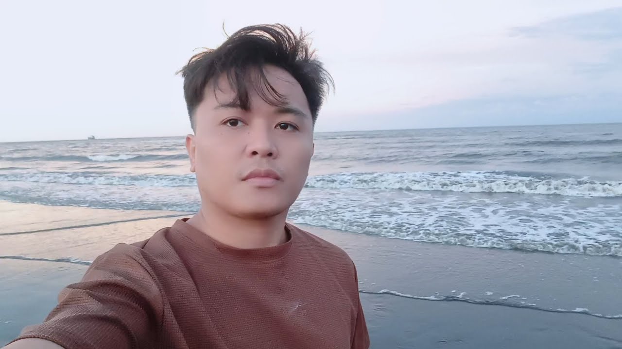 Enjoying the View & the Sea Air 👣 🌊🌅 | Clifford Vlogs