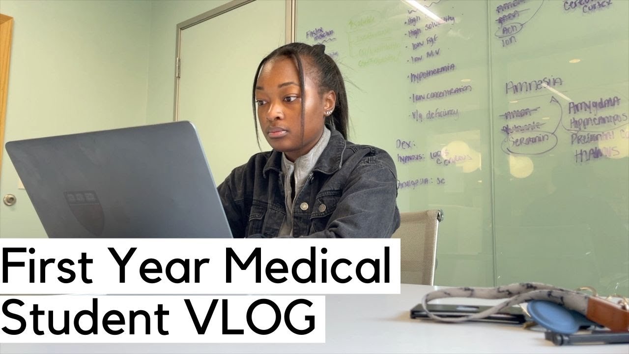 Day in the Life of a MEDICAL STUDENT | first year, lecture, studying ...