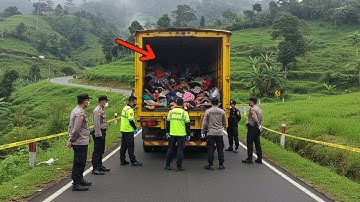 SITINJAU LAUIK GEGER : 59 Mayat Ditemukan Di dalam Truk Muatan Padi
