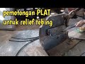 proses pemotongan plat relief tebing dan pengirimannya