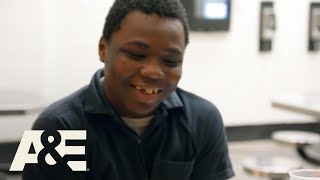 Inmates Raise $150 to Bond Inmate Out for His 18th Birthday | 60 Days In | A\&E