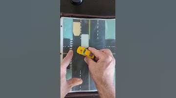 Unprotected Left Turn at Traffic Lights