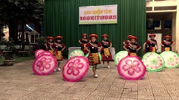 Múa ĐI HỌC XA ( lớp 02 Trường tiểu học Nguyễn Du Đà Nẵng)