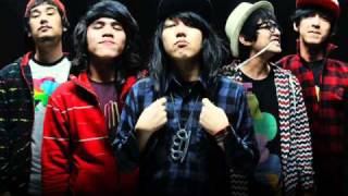 Pee Wee Gaskins - Berdiri Terinjak Lyrics chords