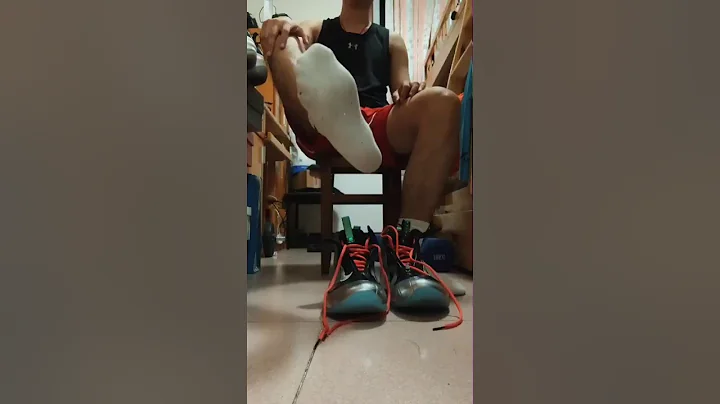 體育生白襪鞋子socks and shoes of a handsome boy - 天天要聞
