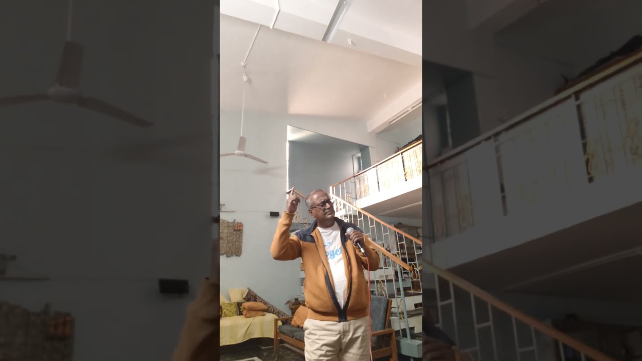 Jaane Jaan dhoondta phir raha from the film JAWANI DEEWANI.