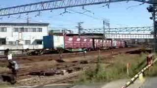 2007.10.10　221系とＥＦ210貨物（上り）