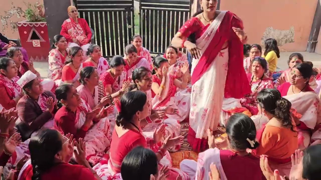 नाचने को हो जाओगे मजबूर।हो हो हो होली का ये दिन आ गया।khushi joshi holi mahila holi।kumauni holi। f