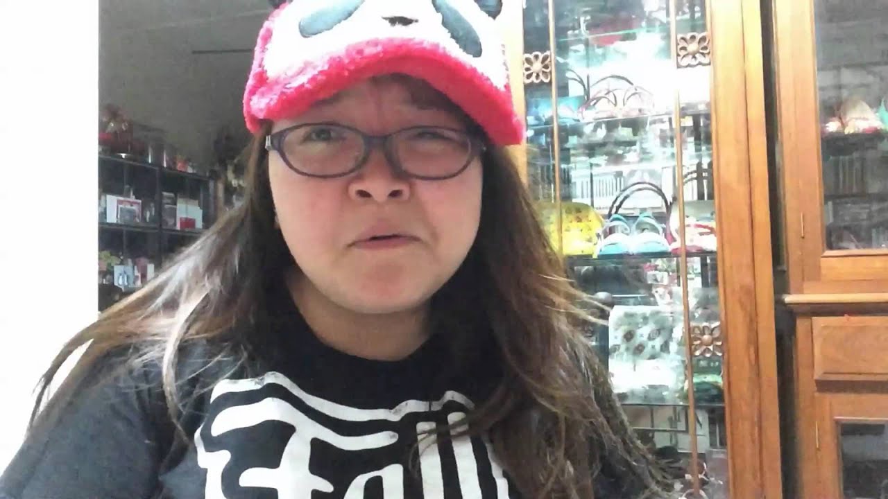 #YOUTUBERPROBLEMS: EATING EXPIRED KIT KATS 日本拉面