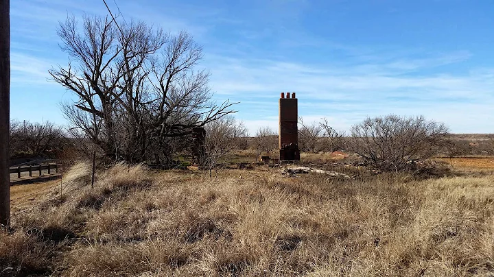 North Texas Abandoned Houses, Train Tracks and Gho...