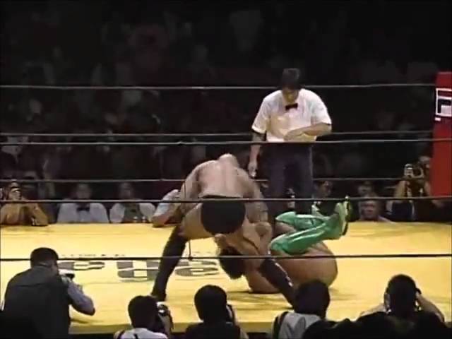 Masakatsu Funaki vs Wayne Shamrock 1993 9 21 - YouTube