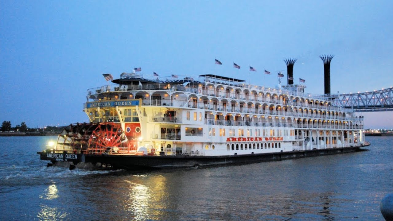 Mississippi Queen Paddle Steamer