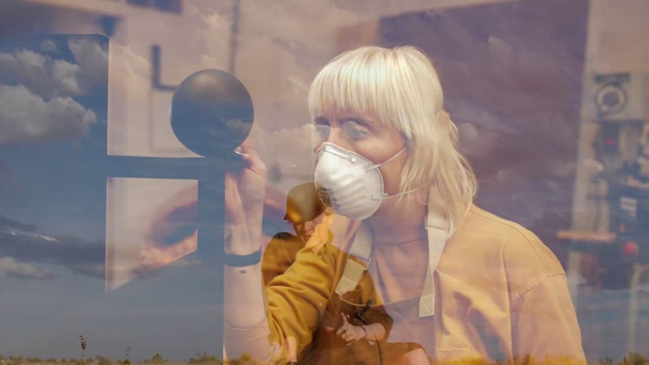 Cate Le Bon - Have a Seat