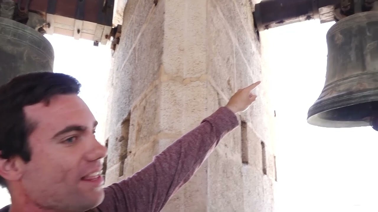 Visita guiada a la sala de les campanes del Fadrí