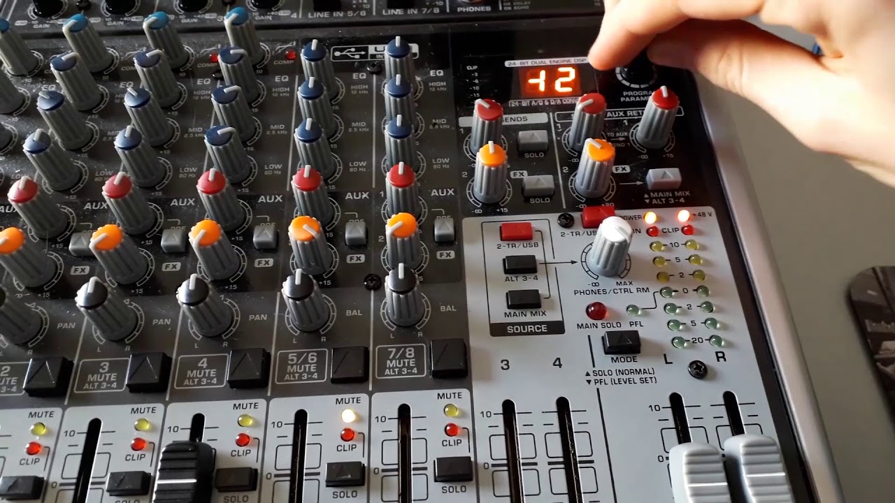 Présentation de la table de Mixage Behringer X 1204 USB 